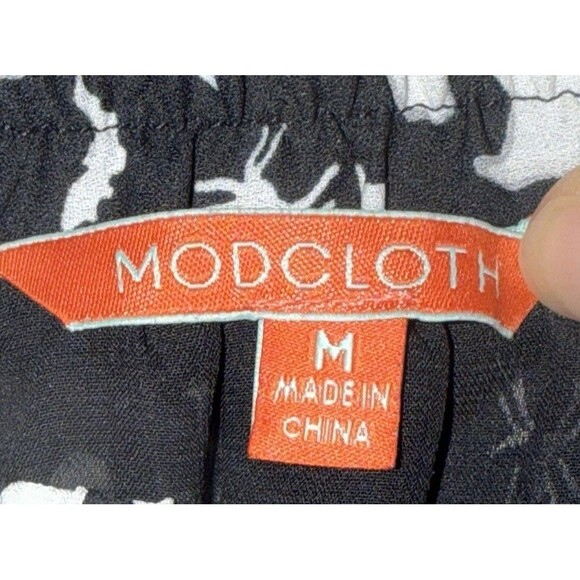 ModCloth Ghosts Spiders Black Whimsigoth 50s Halloween Fall Swing Skirt SZ M - Picture 8 of 11